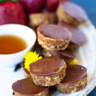 Healthy Raw Sugar Free Caramel Slice Bites perfect for satisfying sweet cravings.