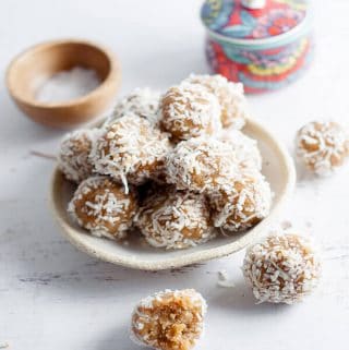 Date free bliss balls featured image