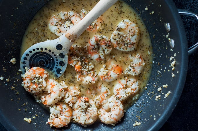 prawns in butter in frypan