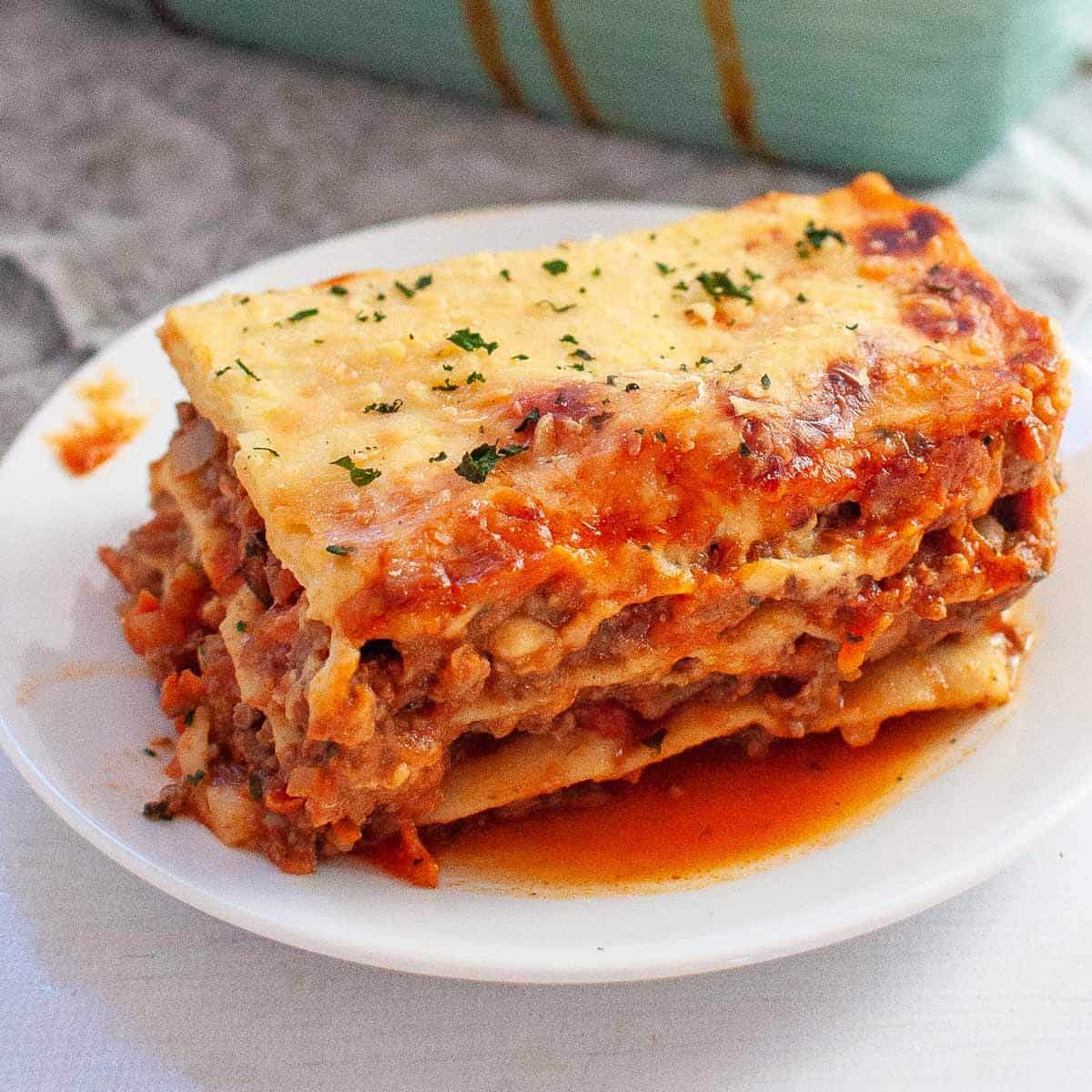 Three Layer Lasagne with Ricotta and Meat Sauce