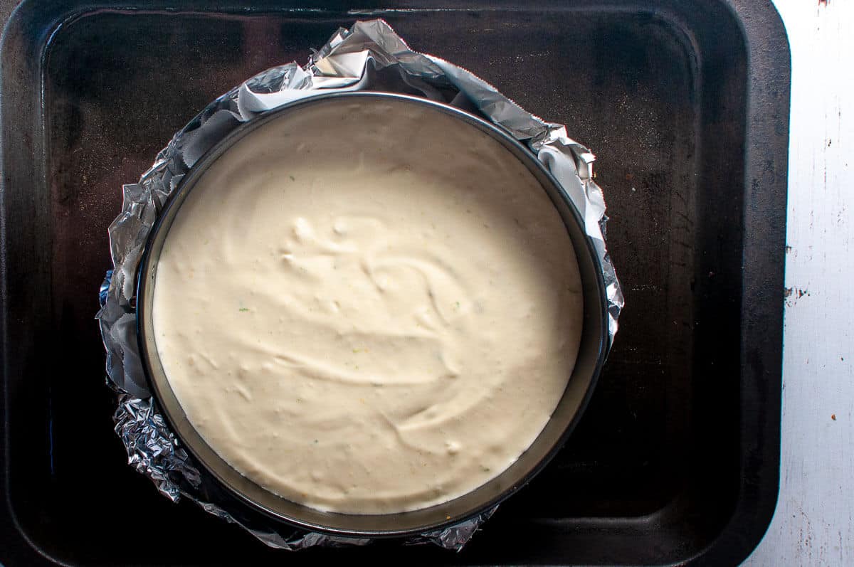 cheesecake in a water bath