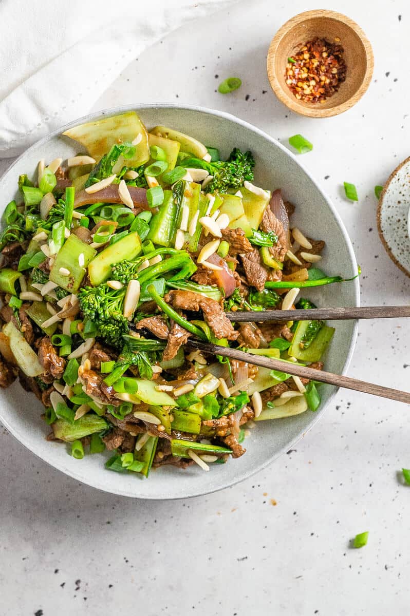 Szechuan Style Beef and chinese vegetables in a bowl ready to eat