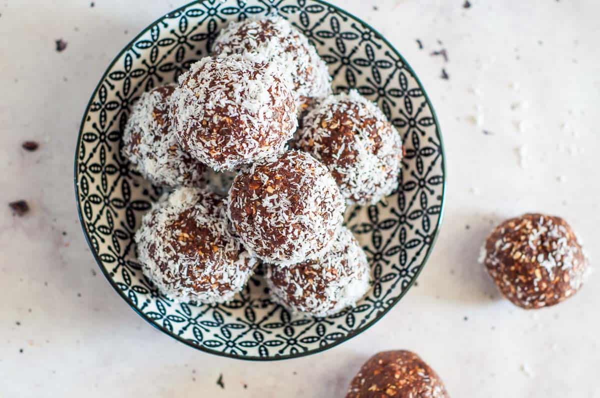 7 date balls piled into a dish