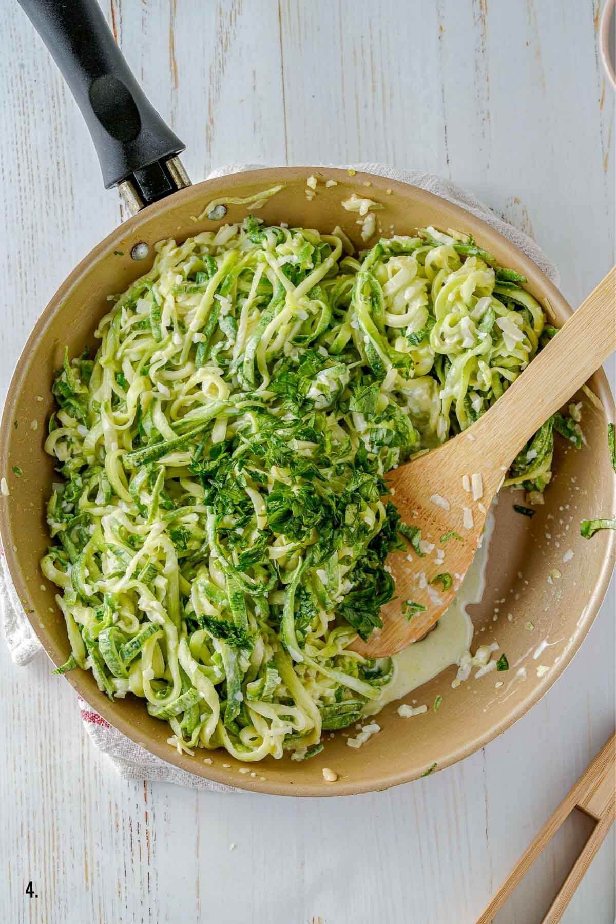 cooked creamy garlic zucchini noodles
